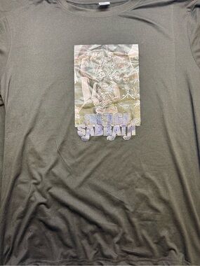 Black Graphic 'Black Sabbath' Band Tee (XL)